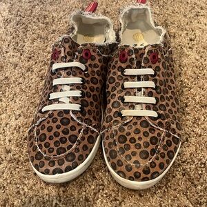 Vionic Beach sneakers